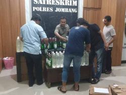 Dua Hari, Polres Jombang Amankan 8 Penjual dan Ratusan Botol Miras