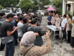 Warga di Kota Malang Gagalkan Perang Sarung, 2 Pemuda Ketahuan Bawa Sajam