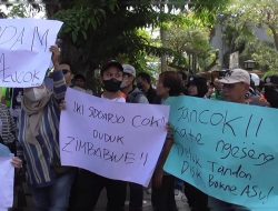 Warga Alana Regency Tambak Oso Gelar Aksi Solidaritas Air Bersih Tuntut PDAM Sidoarjo Beri Solusi Konkret
