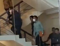 KPK Amankan 13 Orang termasuk Bupati Ponorogo Sugiri Sancoko