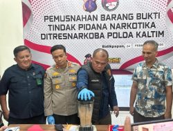 Tegaskan Komitmen Berantas Narkotika, Polda Kaltim Musnahkan Puluhan Butir Ekstasi